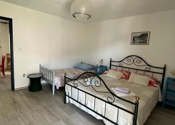 Nediljka Grebaštica